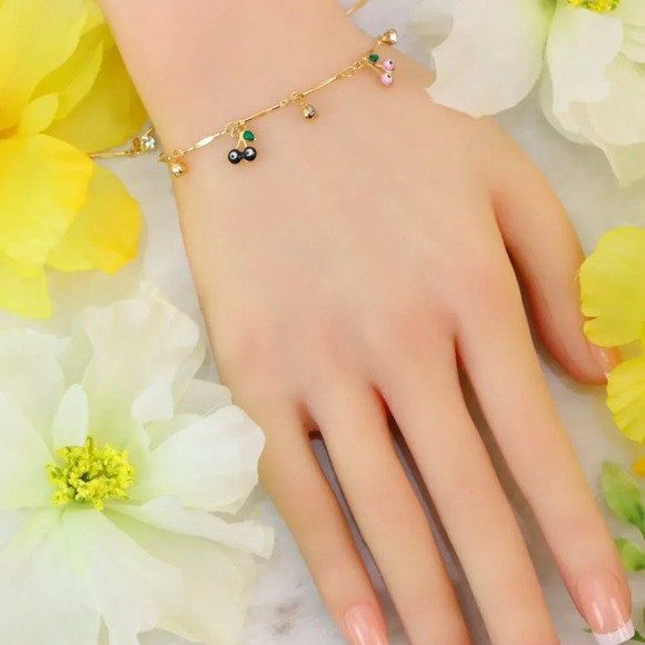 Minimalist Bracelet, Sleek & Modern Design, Women’s Fashion, YC110137-B - Picture 3 of 10
